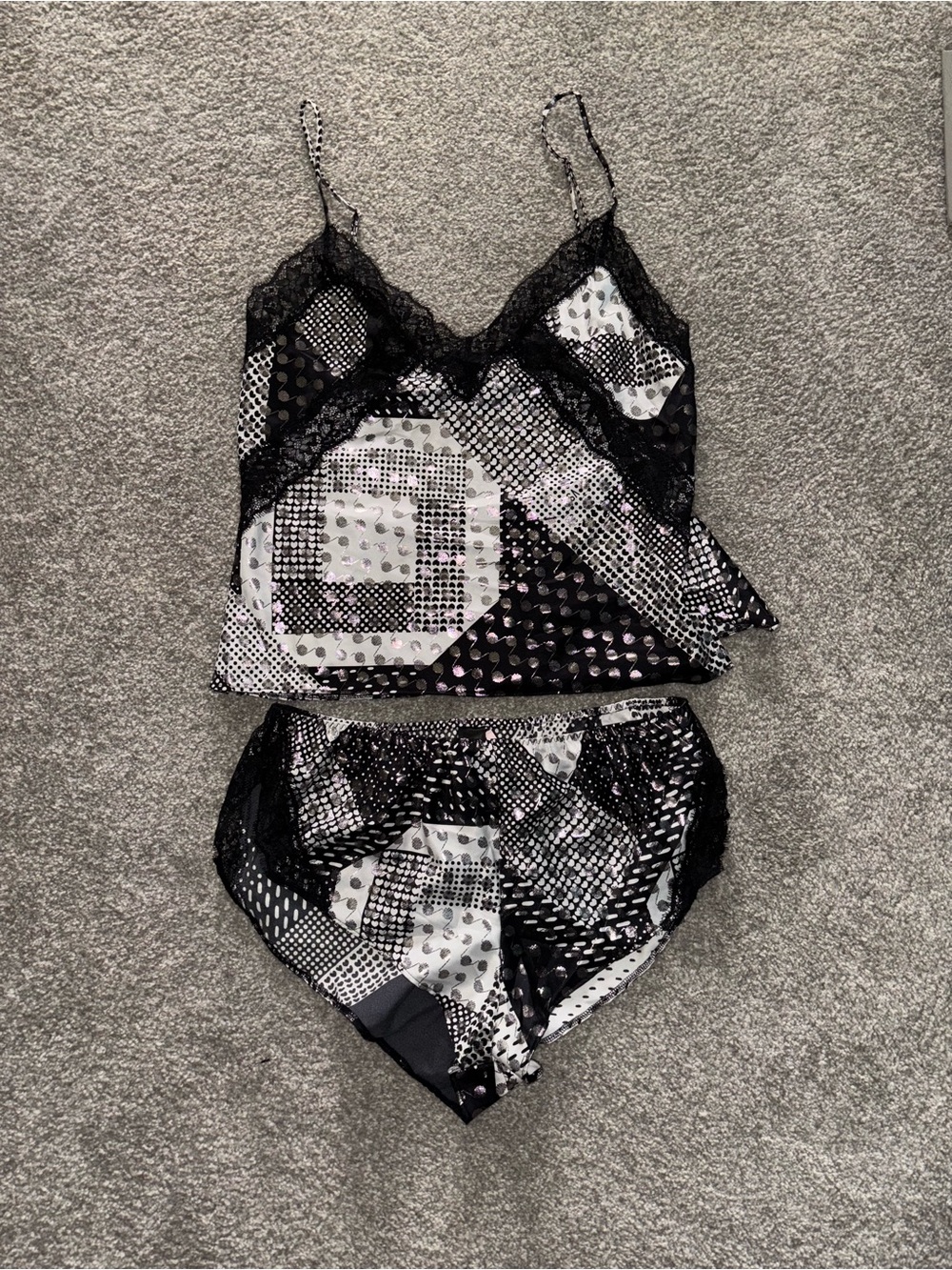 New Size XS Victoria's Secret Black & White Lace-Trim Cami Set With Tags